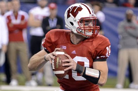Curt Phillips Will Start For Wisconsin In The Rose Bowl