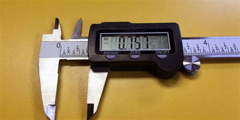 How To Use Digital Calipers The Right Way The Geek Pub