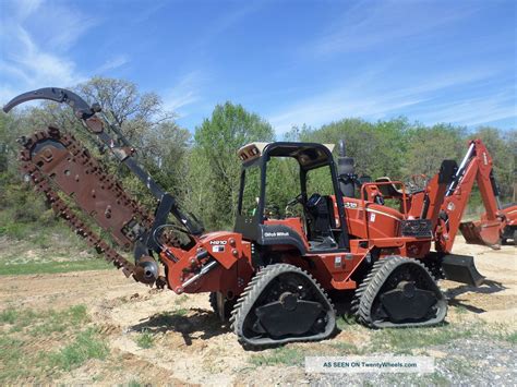 12 Ditch Witch Rt115 Quad Trencher With Backhoe See Video