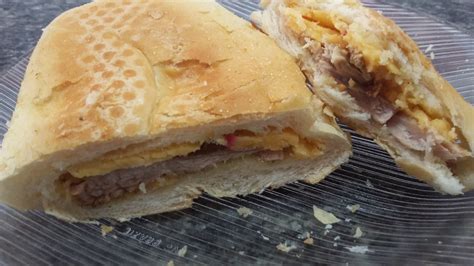 No Pelourinho o indescritível sanduíche de pernil com queijo cuia Catado de Cultura