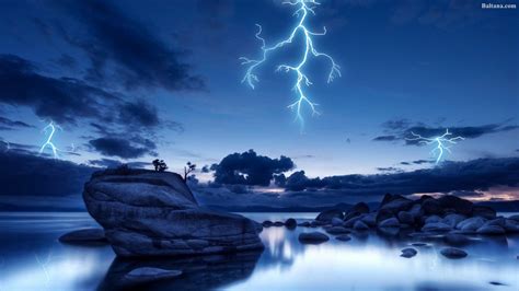 Lightning Wallpapers Top Free Lightning Backgrounds Wallpaperaccess