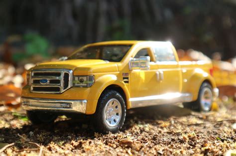 131 Scale Maisto Ford F350 Tonka Hobbies And Toys Toys And Games On