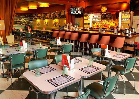 Detroits Hidden Retro 1950s Diner You May Not Know Exists