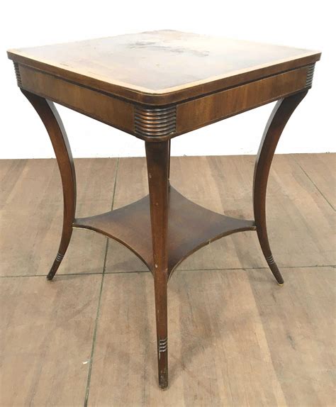 Lot Mid Century Traditional Style Mahogany End Table