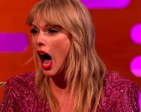 Taylor Swifts Reaction When She Puts Her Hand Down Your Pants Scrolller