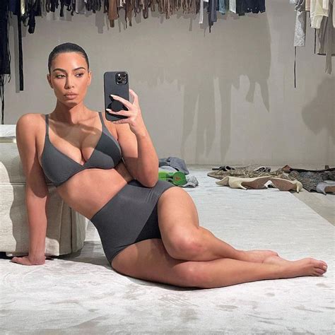 Kim Kardashian Poses In Lingerie For Sexy Pic As She Lives Separately From Husband Kanye West