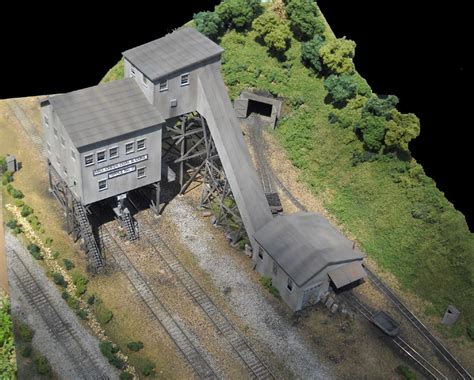 Fascinating Ho Scale Coal Mine Diorama