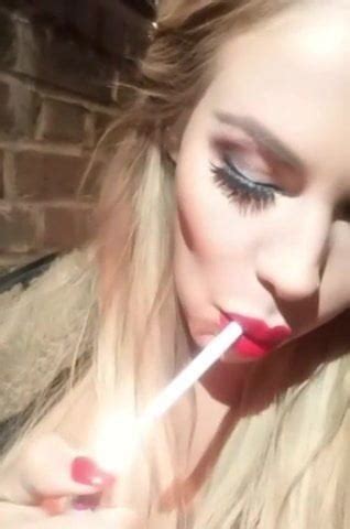 Cigarette Tease Free Uflash Porn Video D XHamster