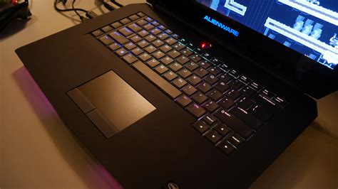 The alienware gaming laptops are compact, powerful and designed with latest intel® core™ processors for providing the alienware laptops will have you ready to game from wherever you are. Dell Alienware 15, Alienware 17 (2015) review - hands on ...