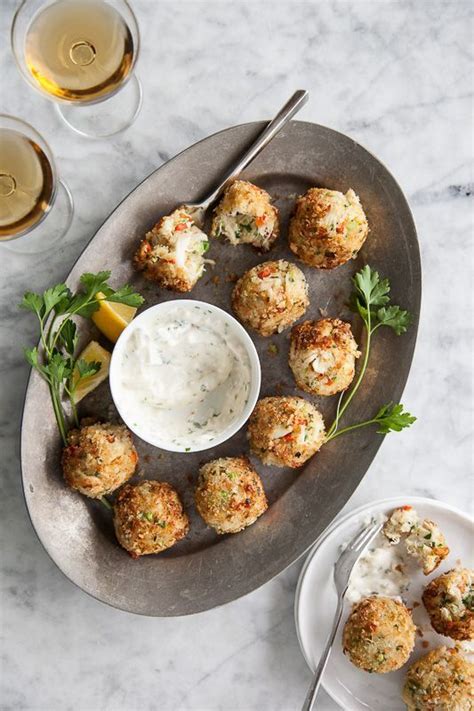 These holiday appetizer recipes and snacks are perfect for christmas and new year's eve parties. 17 Elegant Appetizers for a New Year's Party - Coldwell ...