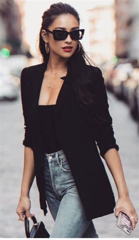 Party Wear Ideas For Black Sunglasses Outfit Cat Eye Glasses Women Blazer Outfits Blazer