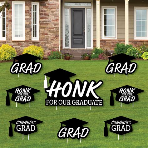 Big Dot Of Happiness Honk For Our Graduate Outdoor Decorations