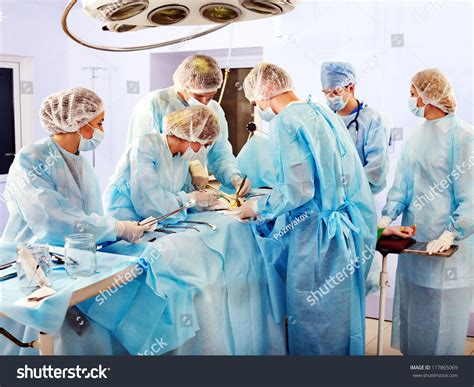 Team Surgeon Work Operating Room Stock Photo Edit Now 117865069