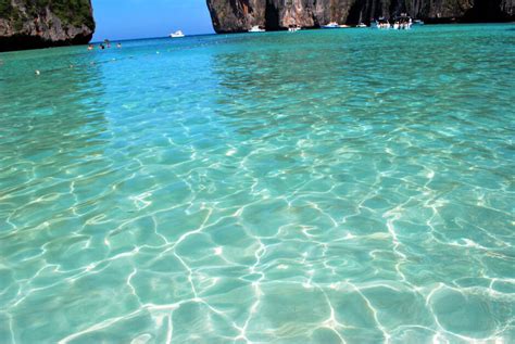 35 Places To Swim In The World S Clearest Water Scoopify