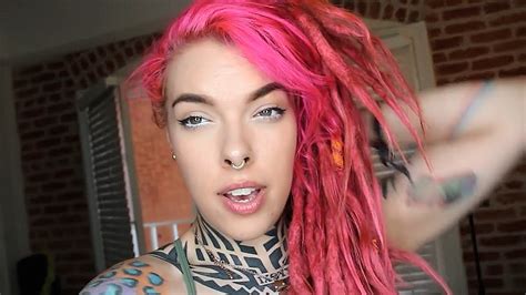 Funny Video About What Cute Vegan Girl Victoria X Rave Eats In A Day Sexy Pink Hair Youtube