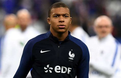 Born in paris, kylian mbappé has also played in ligue 1 for monaco. Kylian Mbappe nearly joined a surprise club before ...