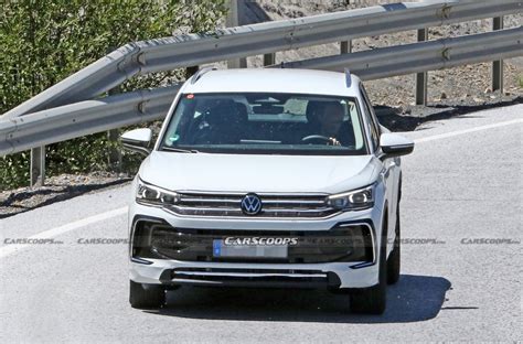 Vw Tiguan Phev Spied Putting Mile Electric Range To The Test