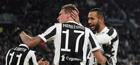 تعاقد نادي الدحيل القطري مع اللاعب الكرواتي، ماريو ماندزوكيتش، نجم يوفنتوس الإيطالي، يوم الثلاثاء، في صفقة انتقال حر. نجم جوفنتوس ماندزوكيتش ينضم رسمياً إلى نادي الدحيل القطري ...