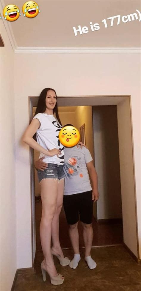 Tall Woman Compare By Lowerrider On Deviantart Tall Women Tall Girl Deviantart