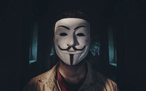 Download Wallpaper 3840x2400 Man Mask Anonymous Shadow Dark 4k