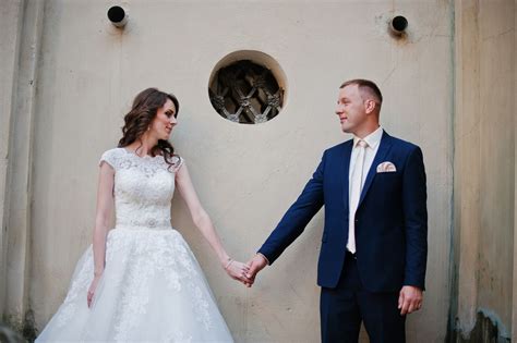 Finding samples of meaningful wedding vows that include children can inspire bridal couples to write their own. Wedding Vows for Couples With Children to Bring That Oneness Back - Wedessence