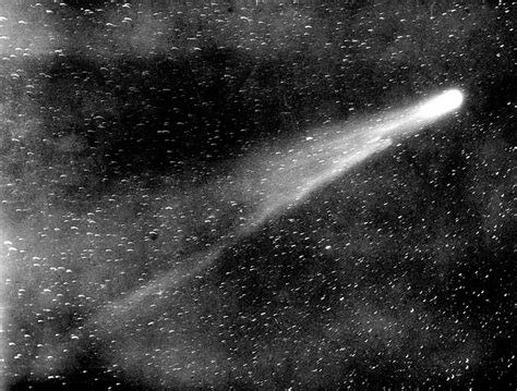 Halleys Comet Fun Facts About The World Famous Comet Spaceopedia