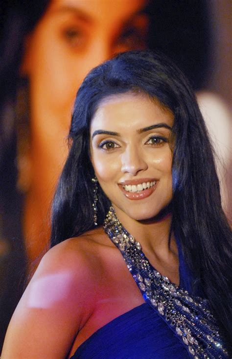 I Will Focus On Commercial Cinema Says Asin Slideshow Ibtimes India