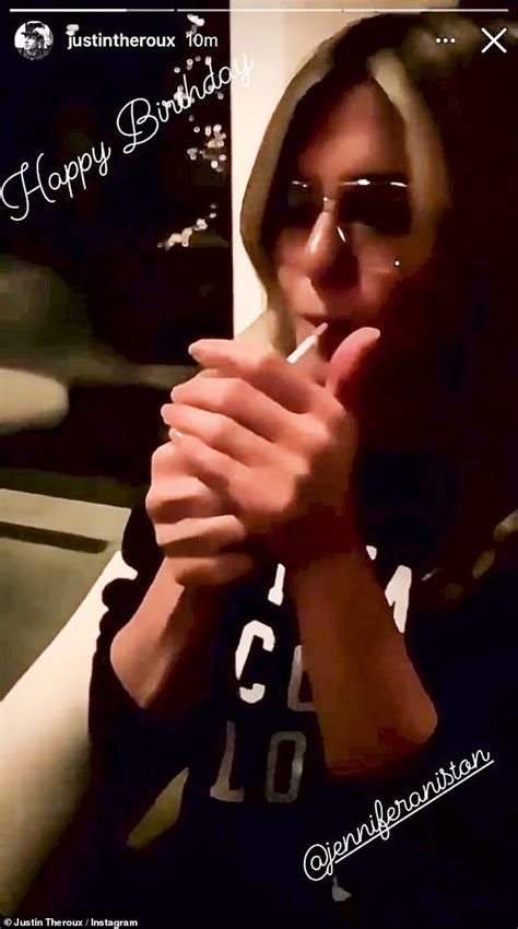 Justin Theroux Posts Video Of Jennifer Aniston Smoking While Wearing Cool Blonde T Shirt WSTPost
