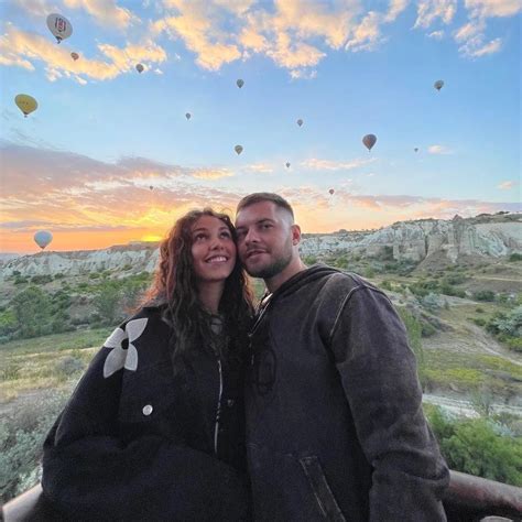 Михайло Заливако та Анна Богдан політали на повітряній кулі фото