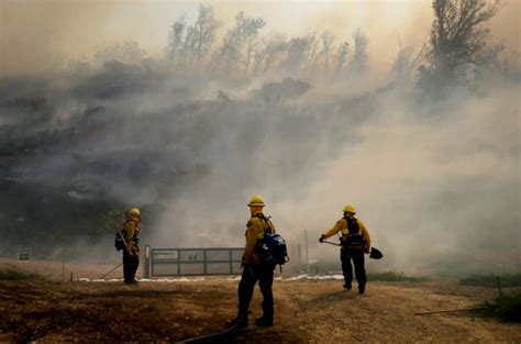 Silverado Fire More Than 13000 Acres Containment At 25 Some