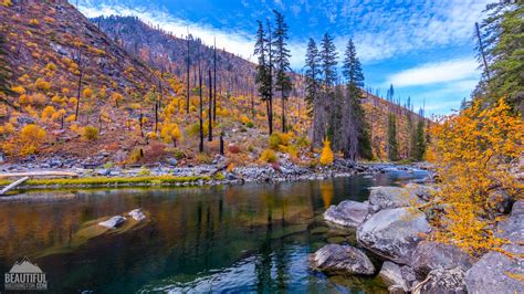 Wenatchee River Us Hwy 2 Leawenworth Fall Time