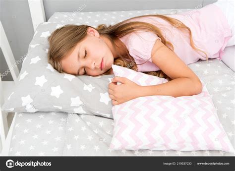 Choose Proper Pillow To Relax Well Healthy Sleep Tips Girl Sleeps On