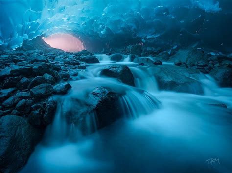 Ice Caves Underneath Mendenhall Glacier Juneau Alaska Lago Baikal