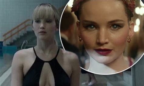 Jennifer Lawrences On Set Nudity Made Folk Uncomfortable Daily Mail Online