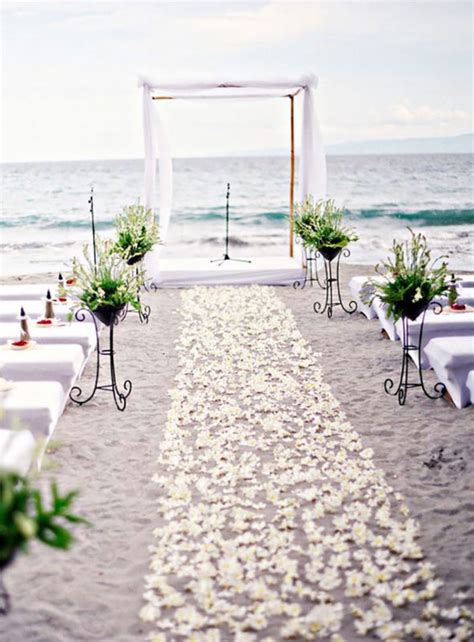 8 Ideas Para Decorar El Altar De Boda De Tus Sueños Beach Wedding