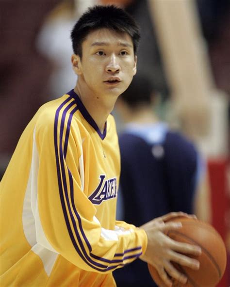 Sun Yue All Things Lakers Los Angeles Times