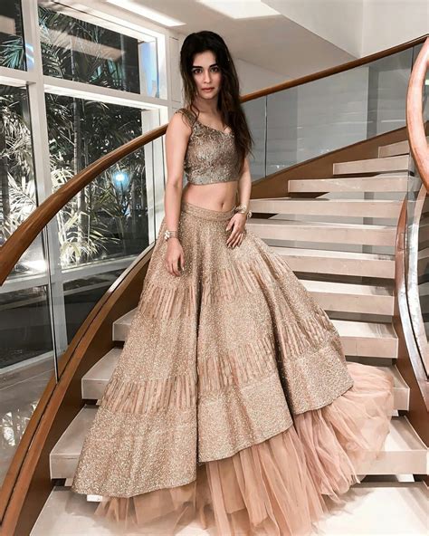 Avneet Kaurs Ethnic Looks Will Give You Lockdown Fashion Inspiration