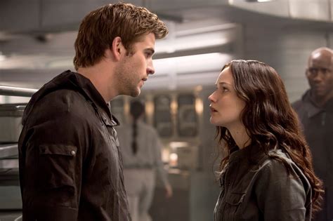 Check Out Hq New Stills From The Hunger Games Mockingjay Part 1