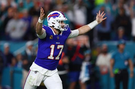 Josh Allen Rallies Bills For 21 14 Win Over Dolphins Buffalo Secures