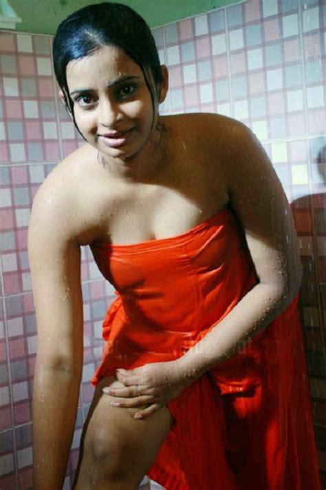 Beautiful Desi Sexy Girls Hot Videos Cute Pretty Photos Desi Girls Bathing In Bathroom Photos