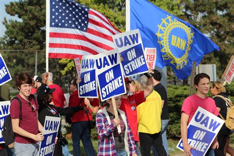 Uaw Strike Has Now Cost 2 Billion Could Bring Gm To Its Knees Bank