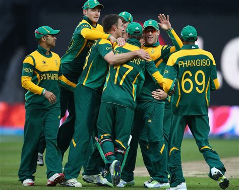 South africa is set to take on pakistan on friday 2nd april 2021, at supersport. Pak Vs Sa Run Out - Pakistan Vs South Africa Pakistan Beat ...