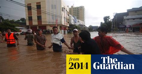 Indonesia Landslides And Flash Floods Death Toll Rises Indonesia The Guardian