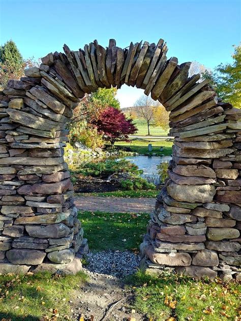 I Love This Beautiful Stone Arch It Was Created At The Gardeners
