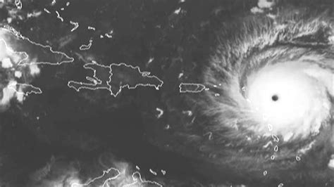 Powerful Hurricane Irma Approaches Ne Caribbean Youtube