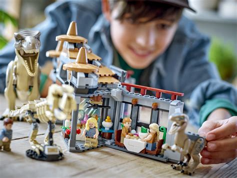 Bezoek De Classics Met Nieuwe Lego Jurassic Park Sets