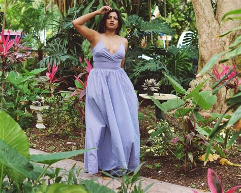 Meet Me In The Garden Chic Stylista Miami Fashion Blogger