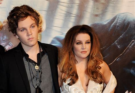 Elvis Enkel Tot Aufgefunden Lisa Marie Presley Trauert Um Sohn Promis