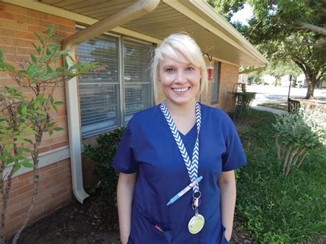 Careers In Nursing Making Residents Happy Oklahomas Nursing Times