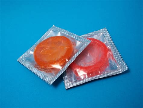 Learn How To Use The Female Condom